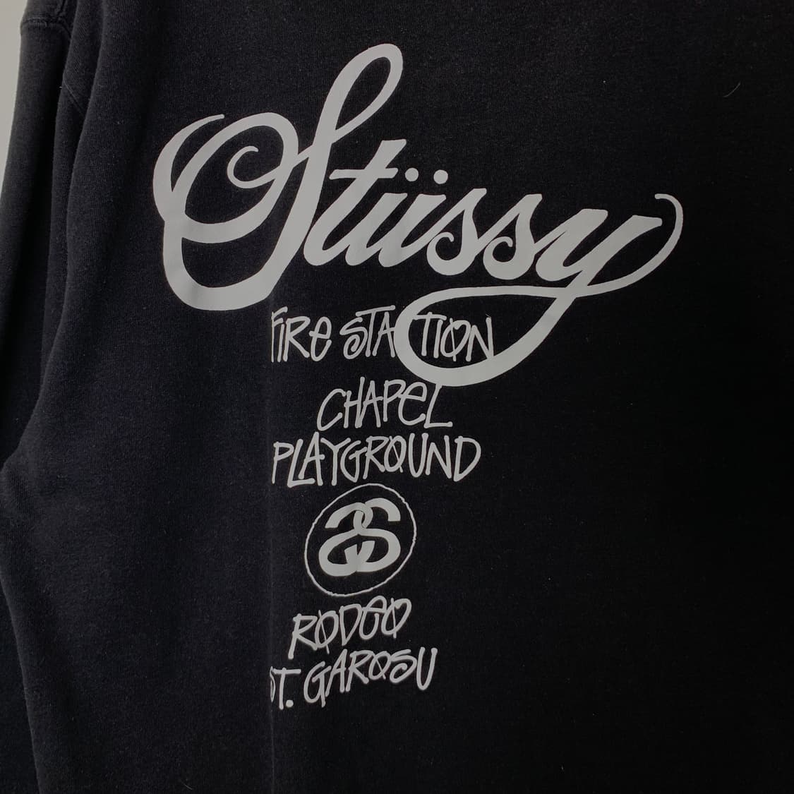 스투시 서울 챕터 블랙 맨투맨  상품이미지6