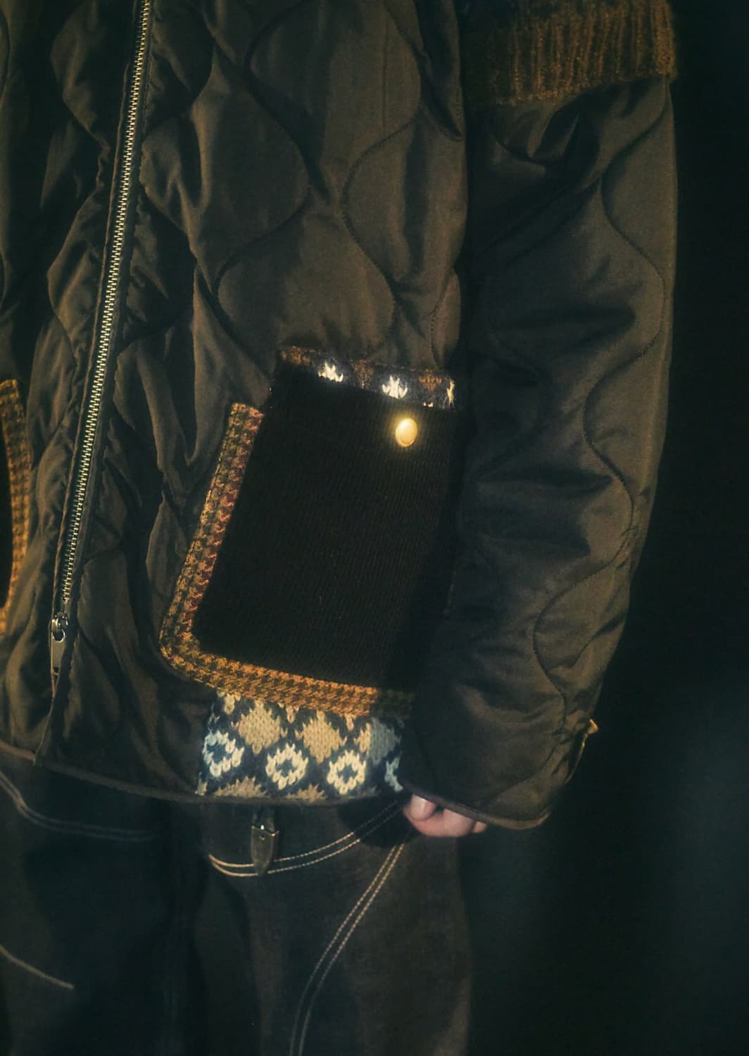 엔더슨벨 22FW 니트 패치 퀼티드 점퍼 블랙  상품이미지6