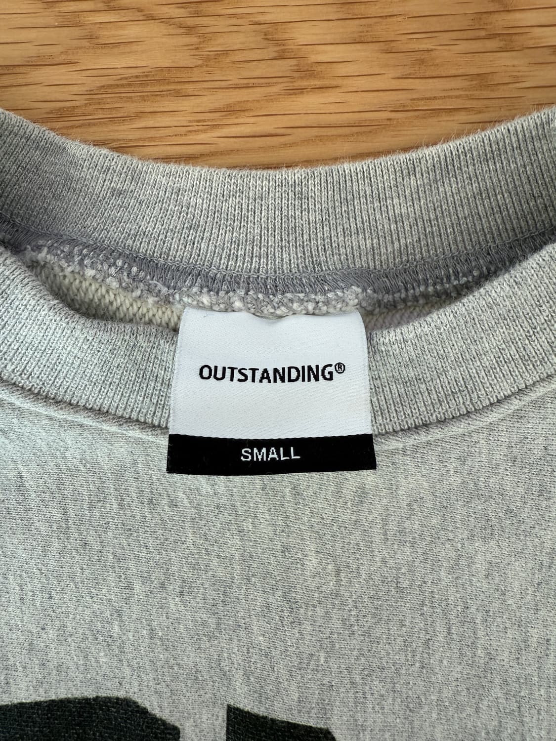 아웃스탠딩(OUTSTANDING) 맨투맨 상품이미지6