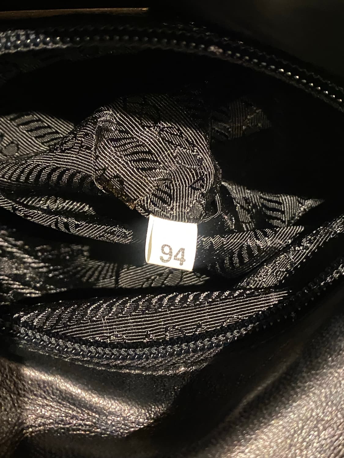 프라다 레더 롱 숄더백 상품이미지10