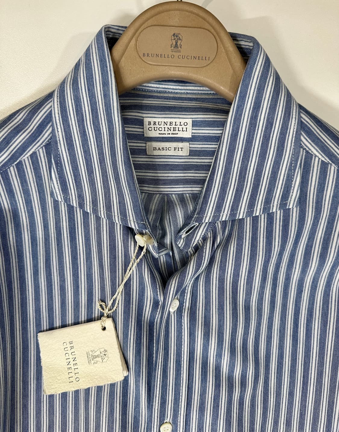 브루넬로 쿠치넬리 스트라이프 베이직핏 화이트 셔츠 상품이미지4