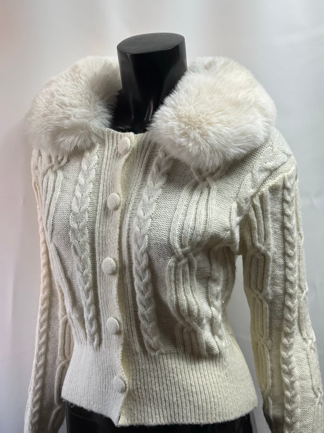 valleygirl / 벨리걸 퍼 버튼 니트 상품이미지2