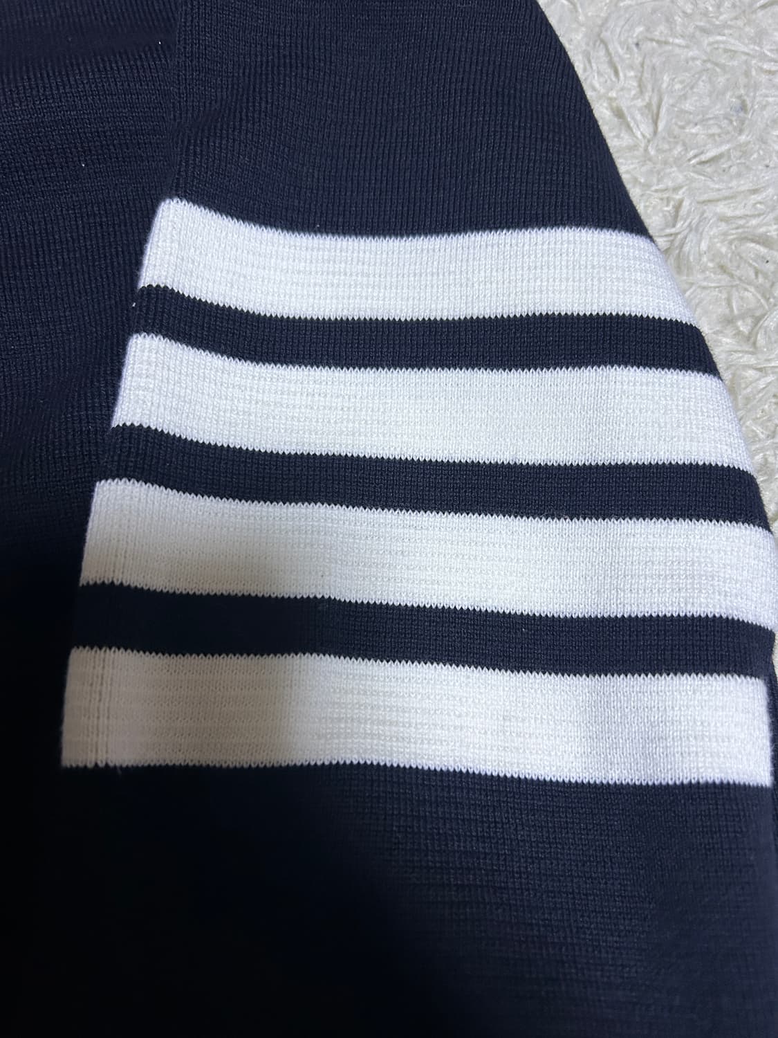 [3size/새상품급] 톰브라운 밀라노스티치 금장 가디건 상품이미지3