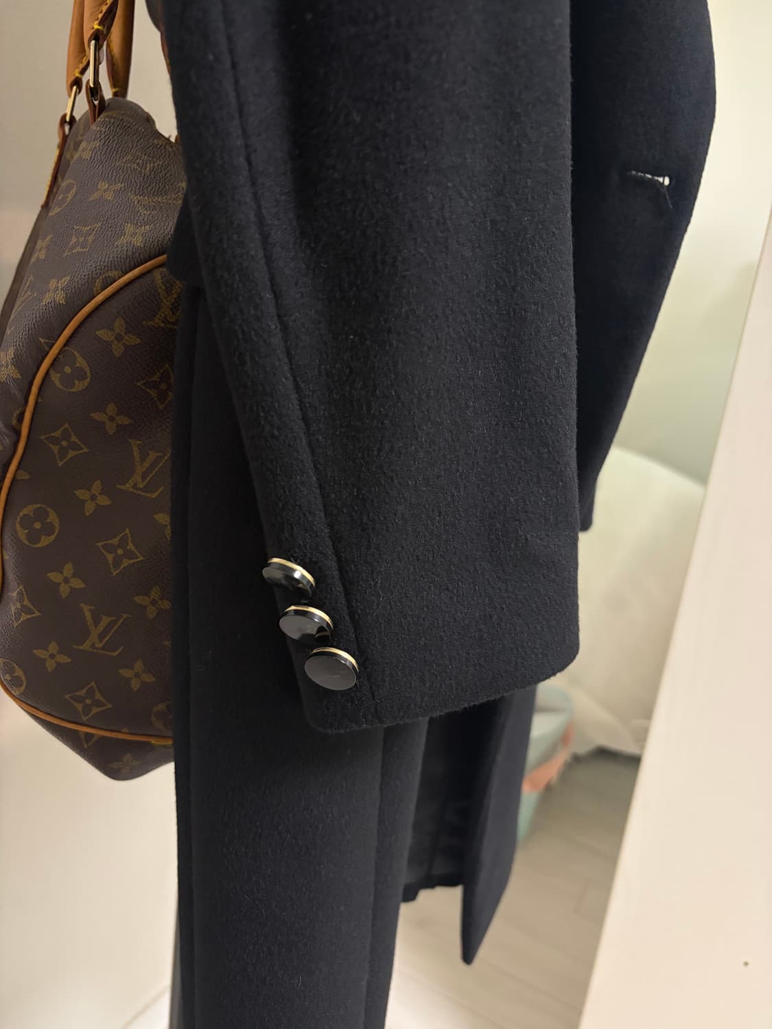 [현대백화점 100만원 이상 구매/컨디션 최상] 모조에스핀 폭스 퍼 블랙 상품이미지6