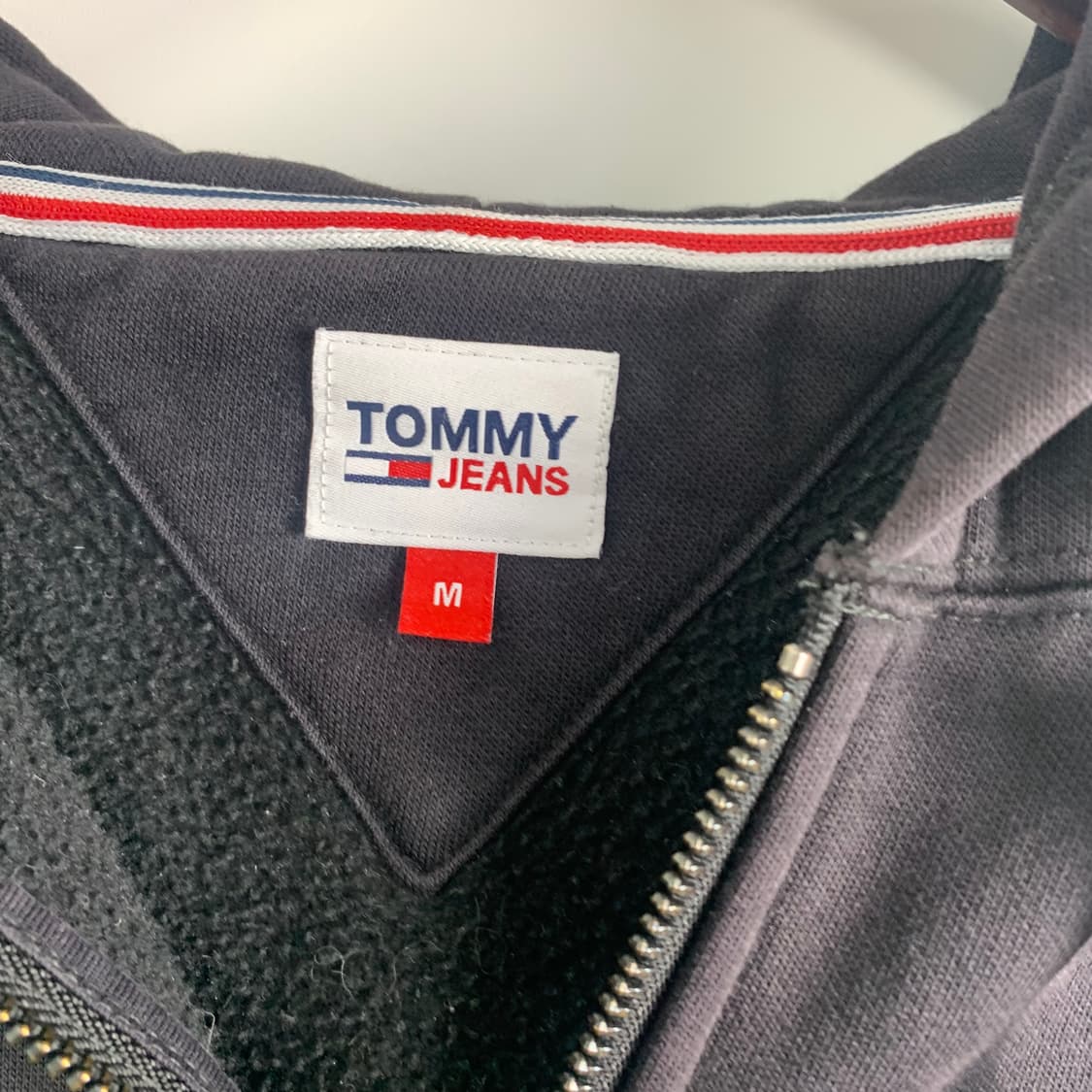 타미힐피거 자수로고 블랙 후드집업 상품이미지5