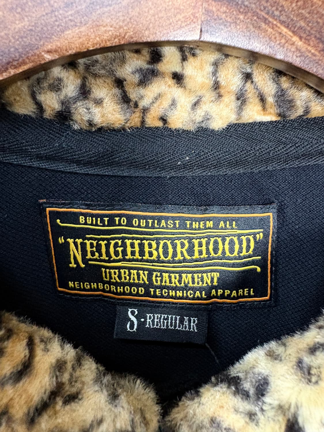 네이버후드 레오파드 페이크퍼 카라넥 포인트 유콘 폴로셔츠 A3795 상품이미지6