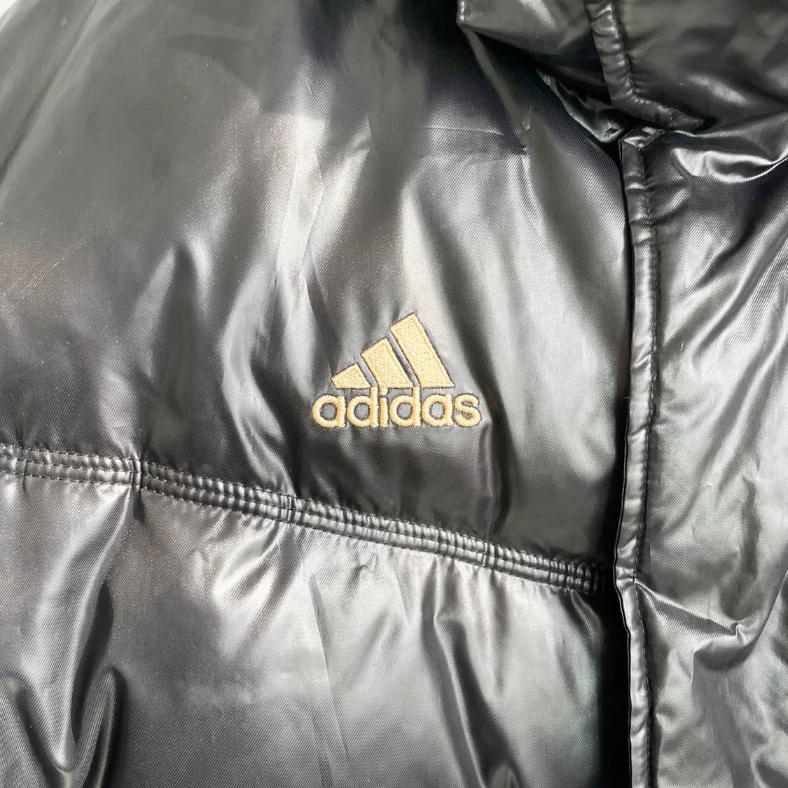 D2 아디다스 올드스쿨 독일 유광패딩점퍼 110사이즈 상품이미지4