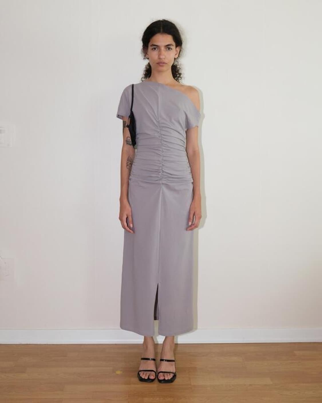 이콤마이 UNBALANCED SUN DRESS 상품이미지1