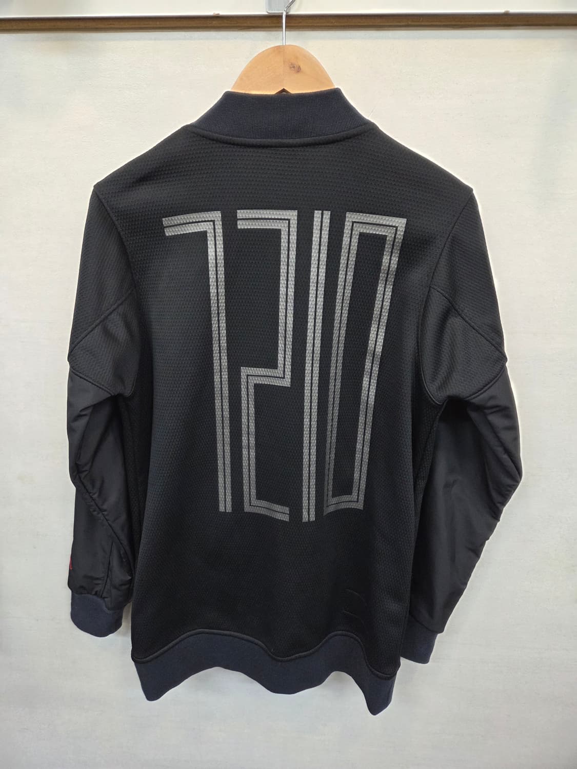 에어조던 점프맨 72-10 써마핏 기모 바시티 자켓 m 상품이미지2