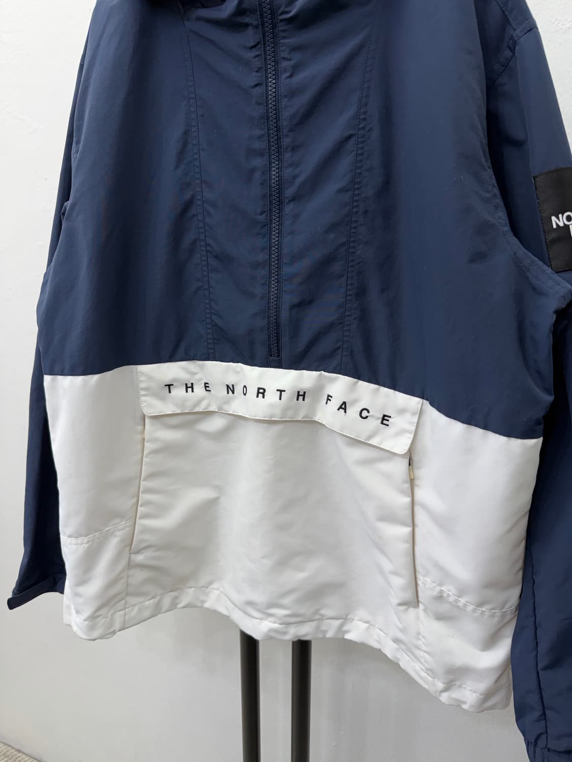 정품)노스페이스 화이트라벨 아노락 바람막이 후드 자켓 M 상품이미지3