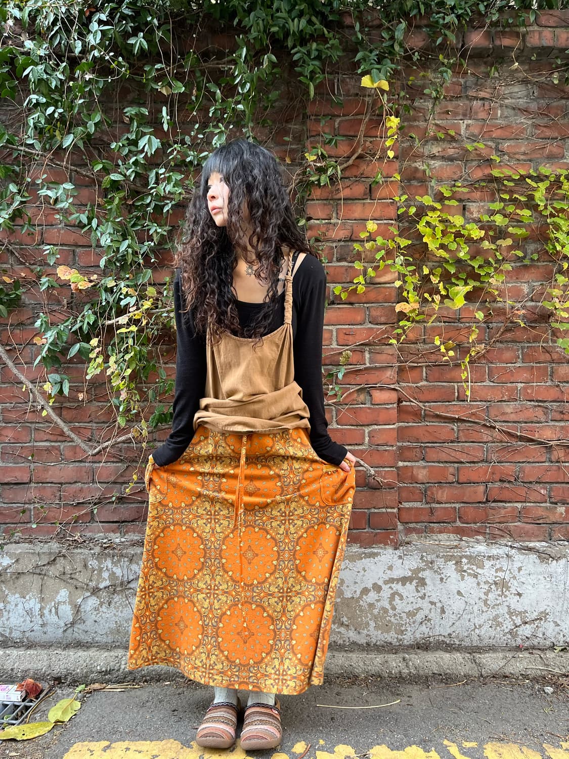 Titicaca 히피무드 벨벳 롱스커트 상품이미지1