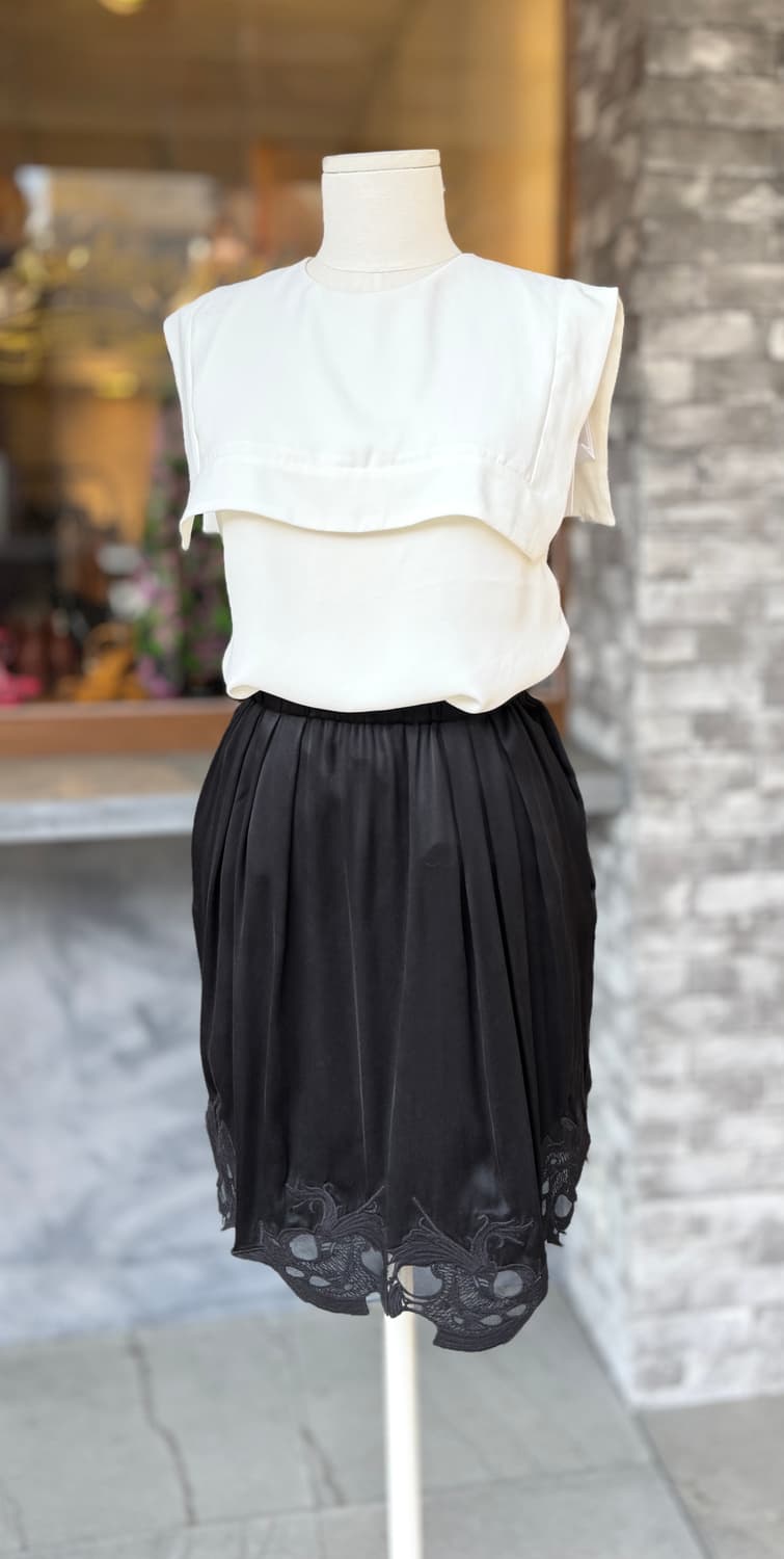 새상품 컨디션 IRO 실크 레이스 포켓스커트 (44사이즈,55가능) 상품이미지9