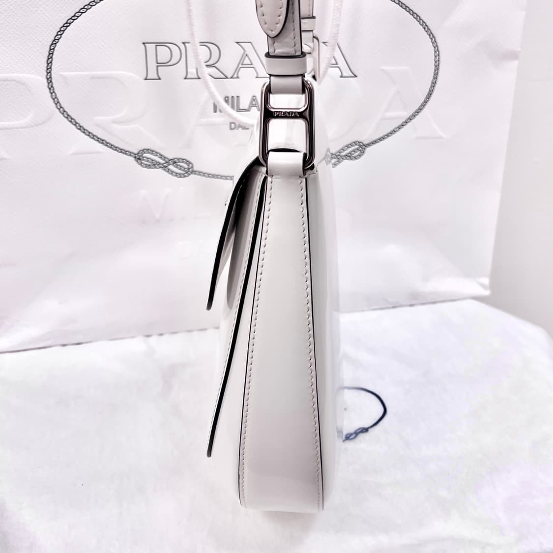 [S급/정품] 프라다 클레오 브러쉬드 화이트 숄더백 가방 상품이미지9