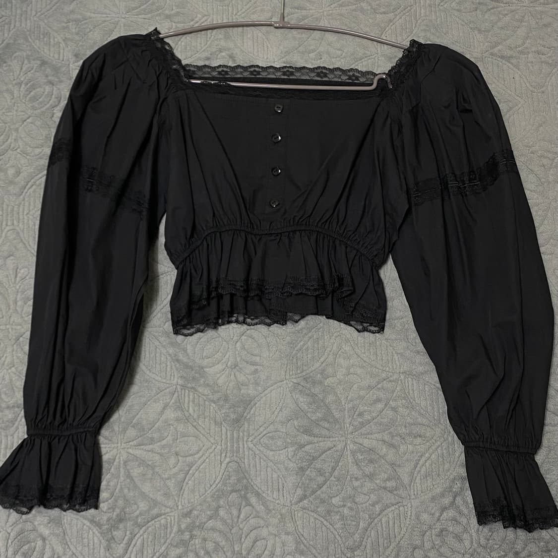 블랙 크롭 블라우스 고스로리 고스룩 상품이미지1