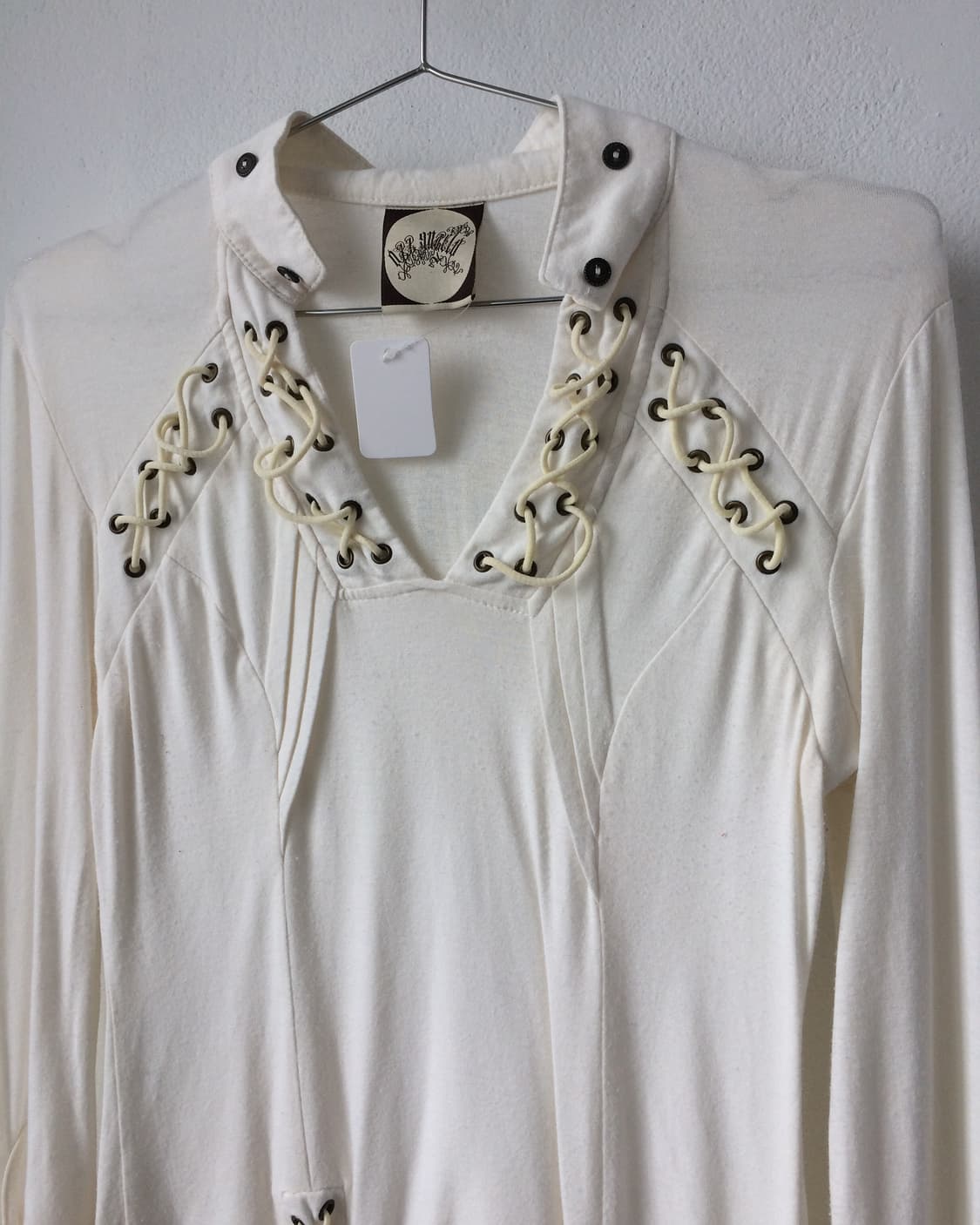 Ozz Angelo eyelet lace up point sleeve 상품이미지3