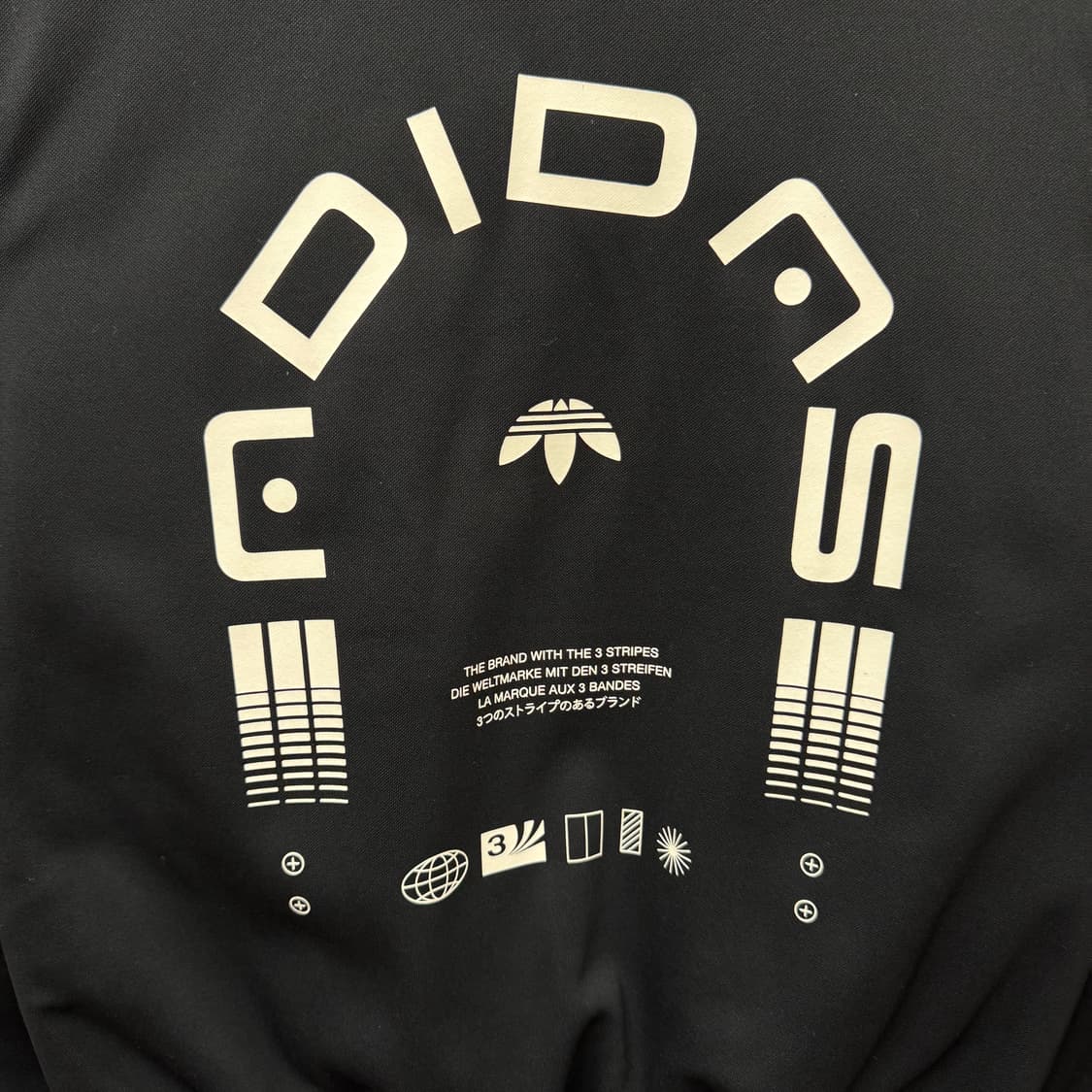 21 F/W 아디다스 바시티 자켓 후면 그래픽 심볼 포인트 블랙 상품이미지7