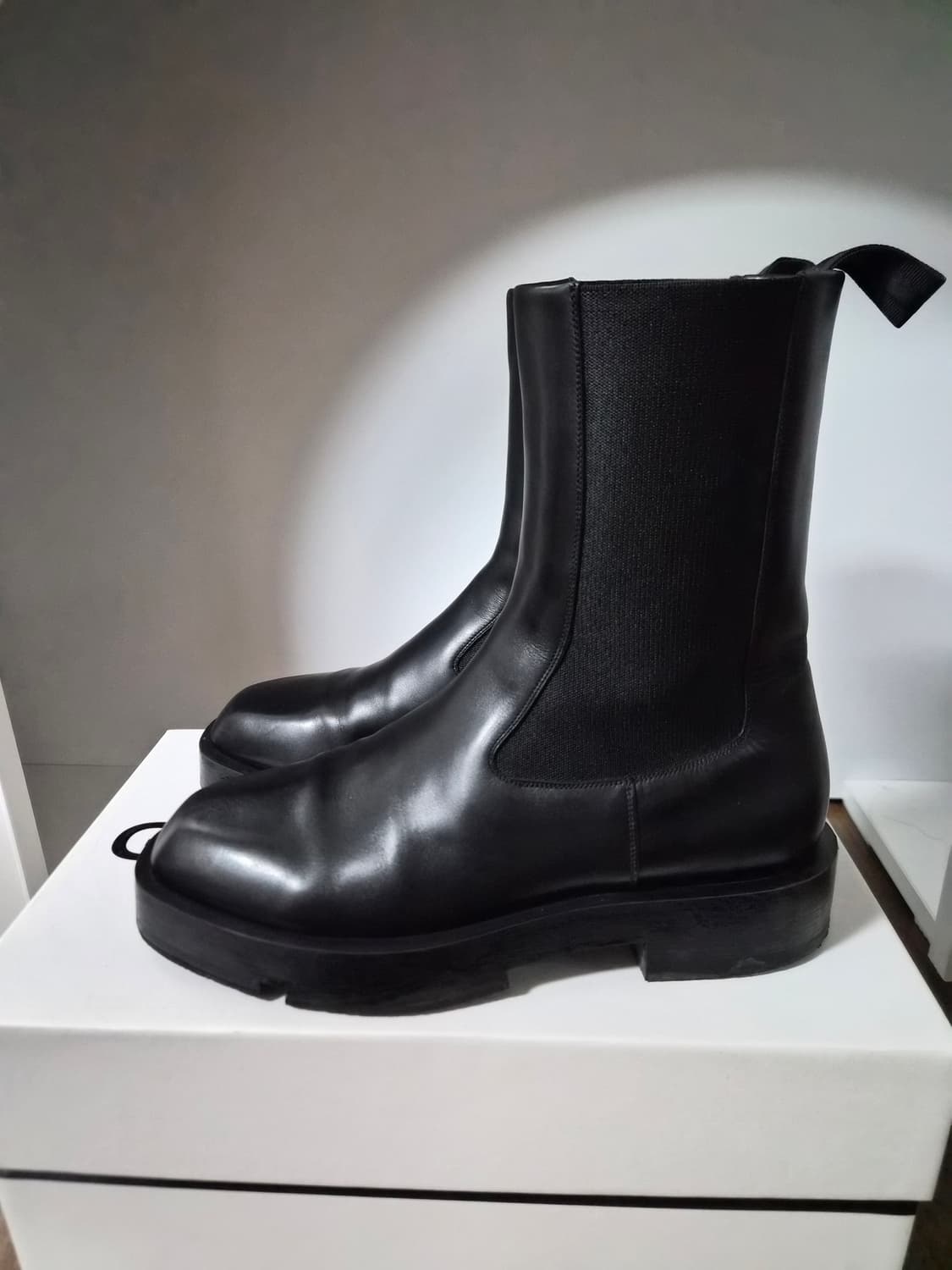 지방시 4G 첼시부츠 팝니다 보테가 프라다 구찌 루이비통 상품이미지4