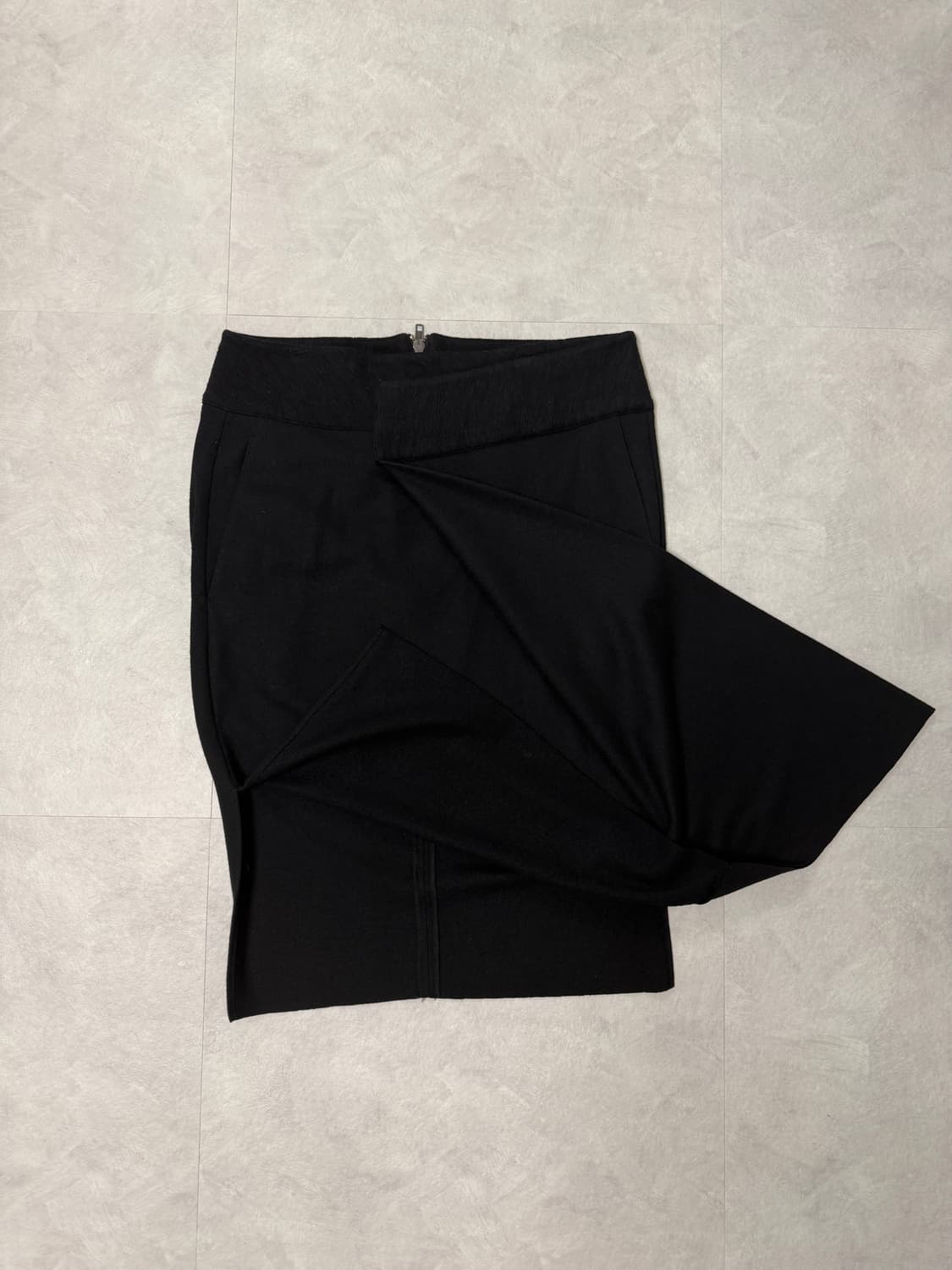 헬무트렝 텍스처드 울 미디 스커트 블랙 상품이미지3