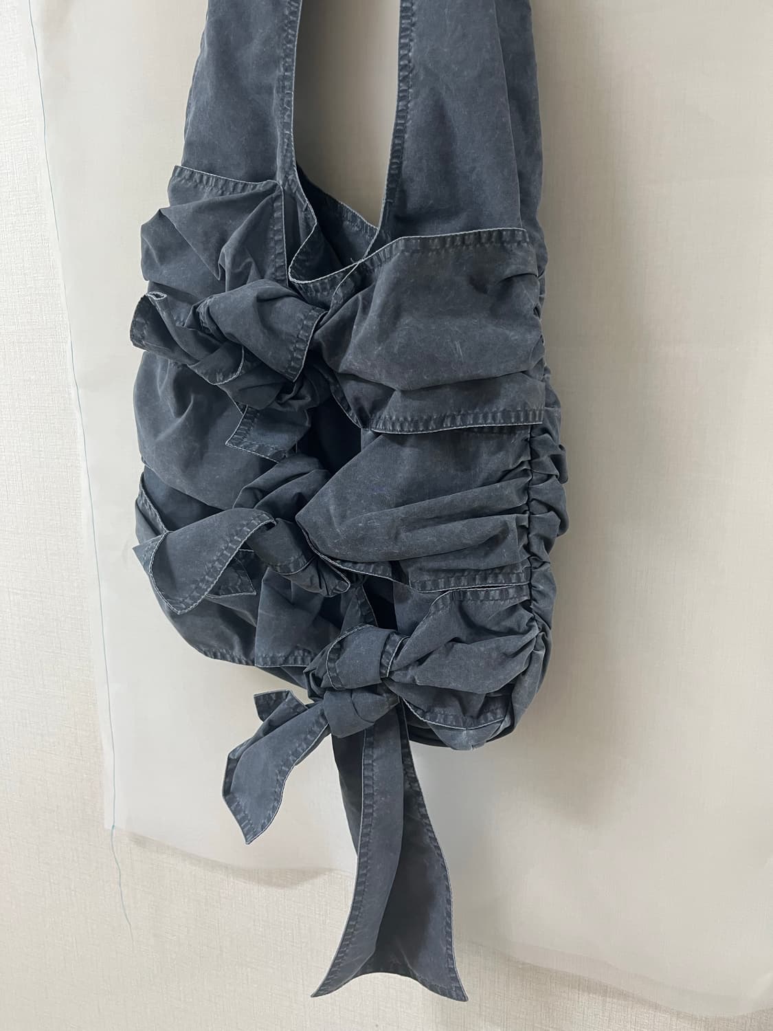 WASHED RUCHED BAG (INDIGO) 상품이미지5