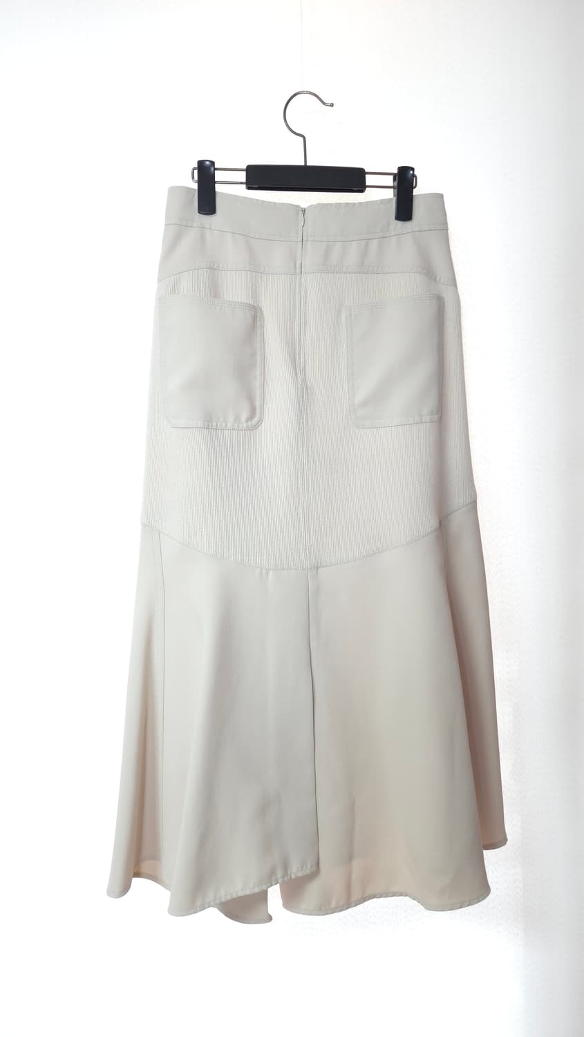 한섬 시스템 2022 리브드 믹스 언밸런스 롱스커트 67-98 상품이미지5