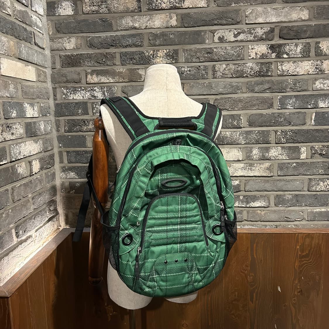 오클리 아이코닉 백팩 가방 상품이미지10