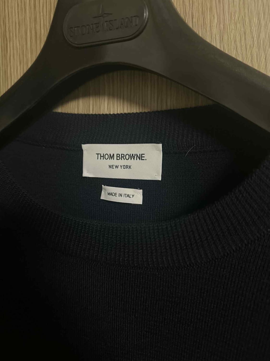 톰브라운 밀라노스티치 암밴드 가디건 네이비 4 상품이미지2