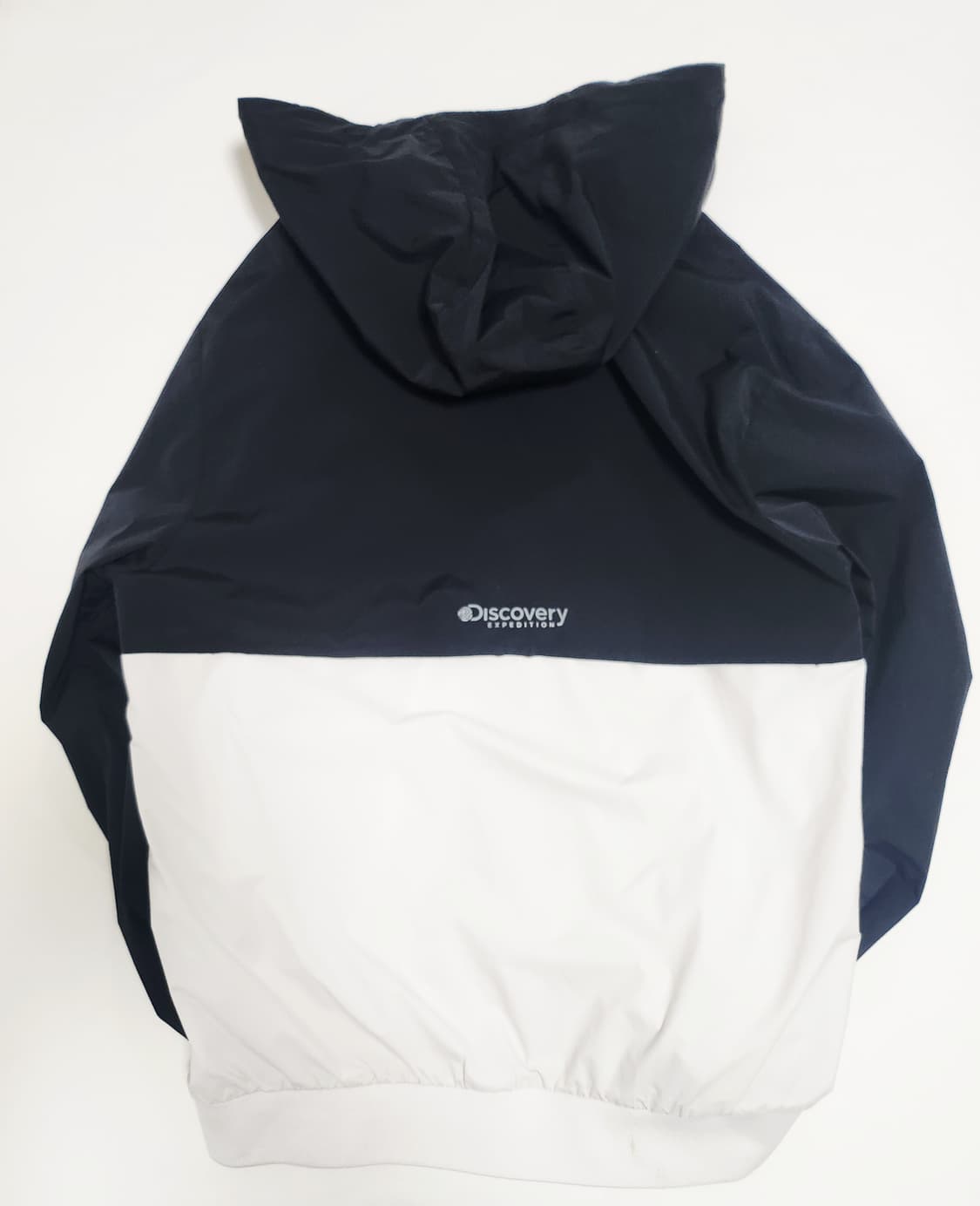 디스커버리 바람막이 자켓입니다  상품이미지2