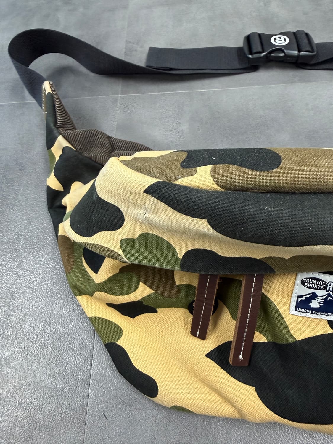 BAPE 베이프 크로스백 슬링백 힙색 상품이미지7