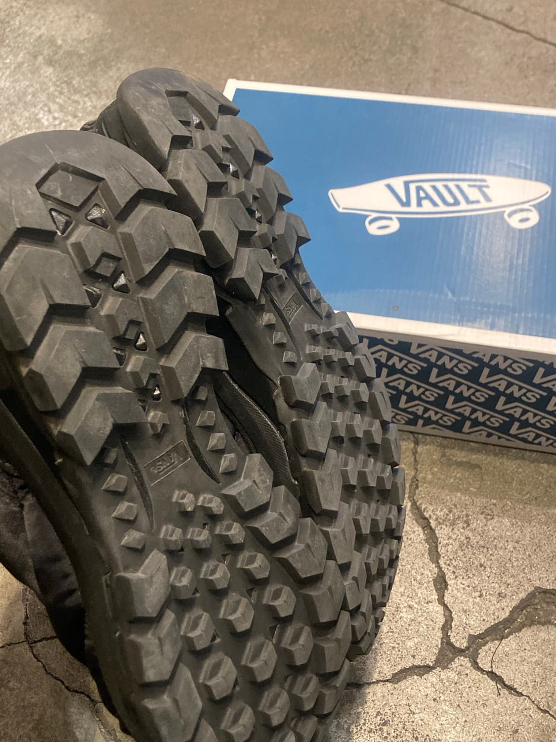 반스 볼트 슬립 하이커 LX 패딩부츠 블랙 285 상품이미지4