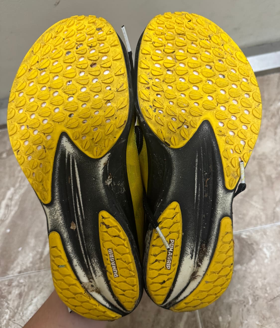 275 푸마x발란사 리버레이트 나이트로2 프리지아 블랙 상품이미지4