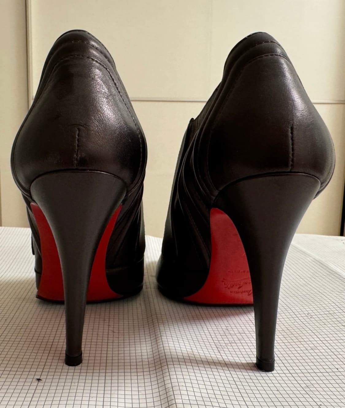 크리스찬 루부탱 앵클부츠, 부티 (정품. 다크 브라운 컬러, 37사이즈) 상품이미지8