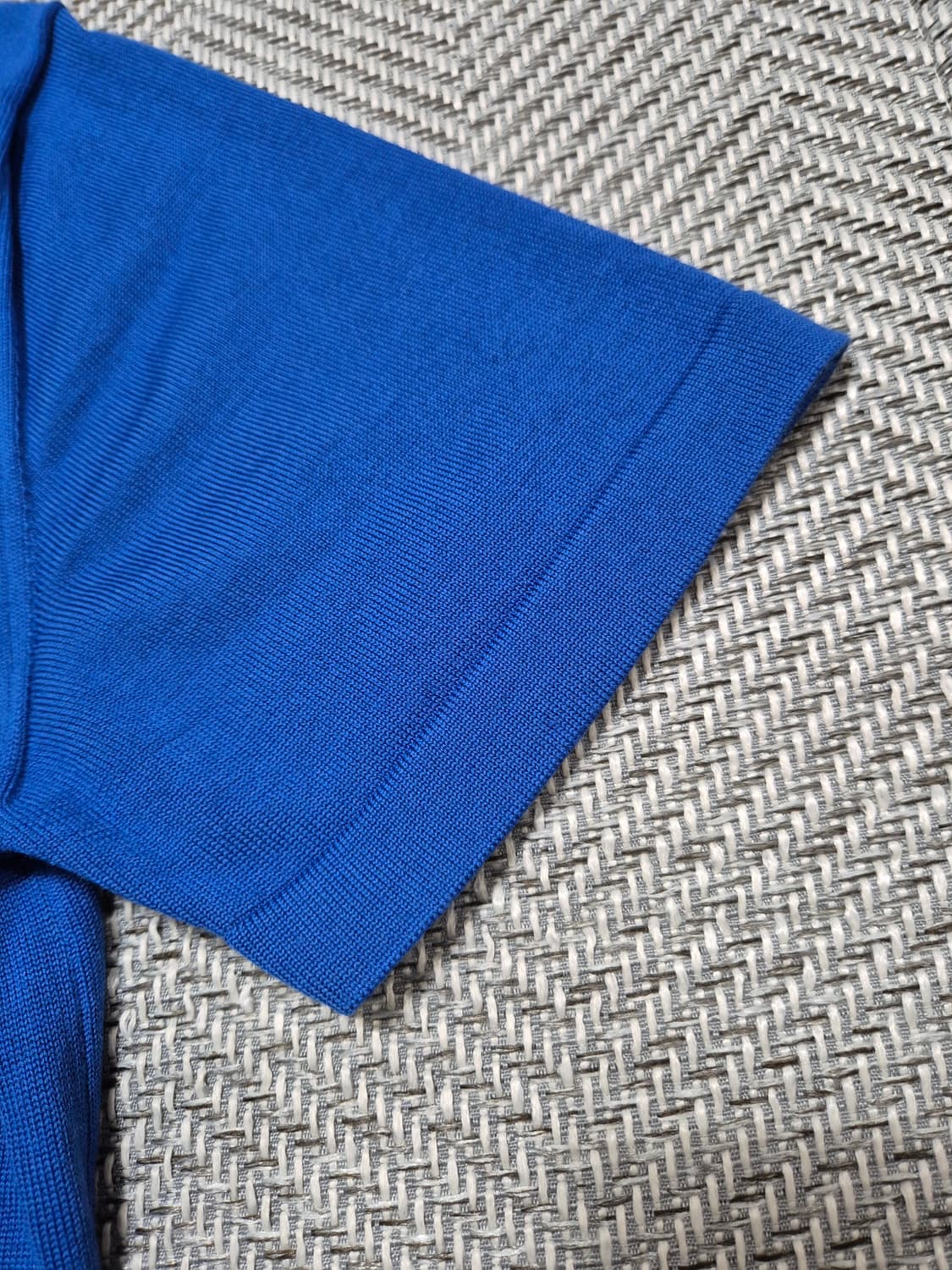 새상품 한글택 한정판-100-L 루이비통 버질 아블로 자카드 반팔티 상품이미지4