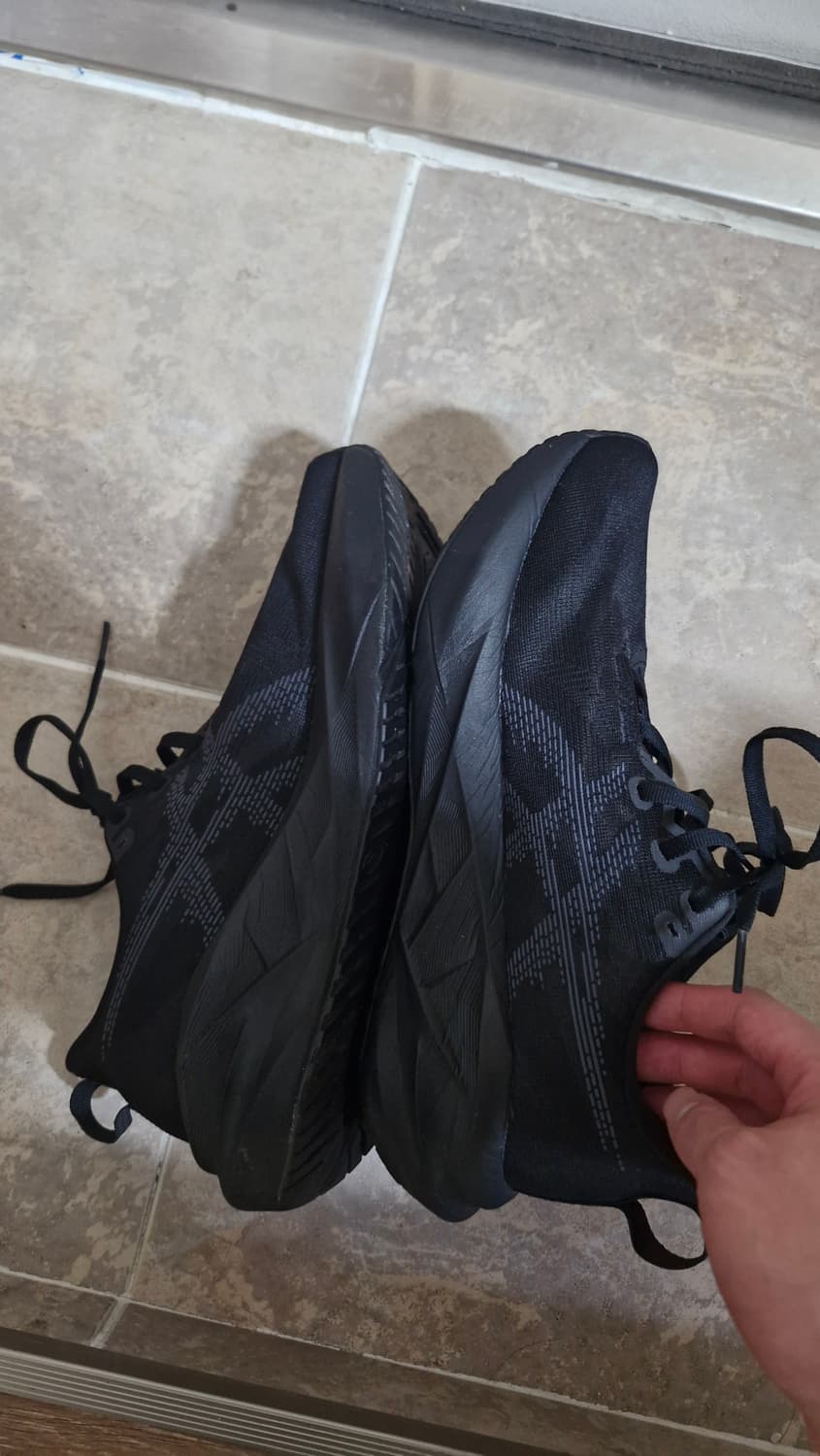 아식스 노바블라스트5 270 블랙 상품이미지3