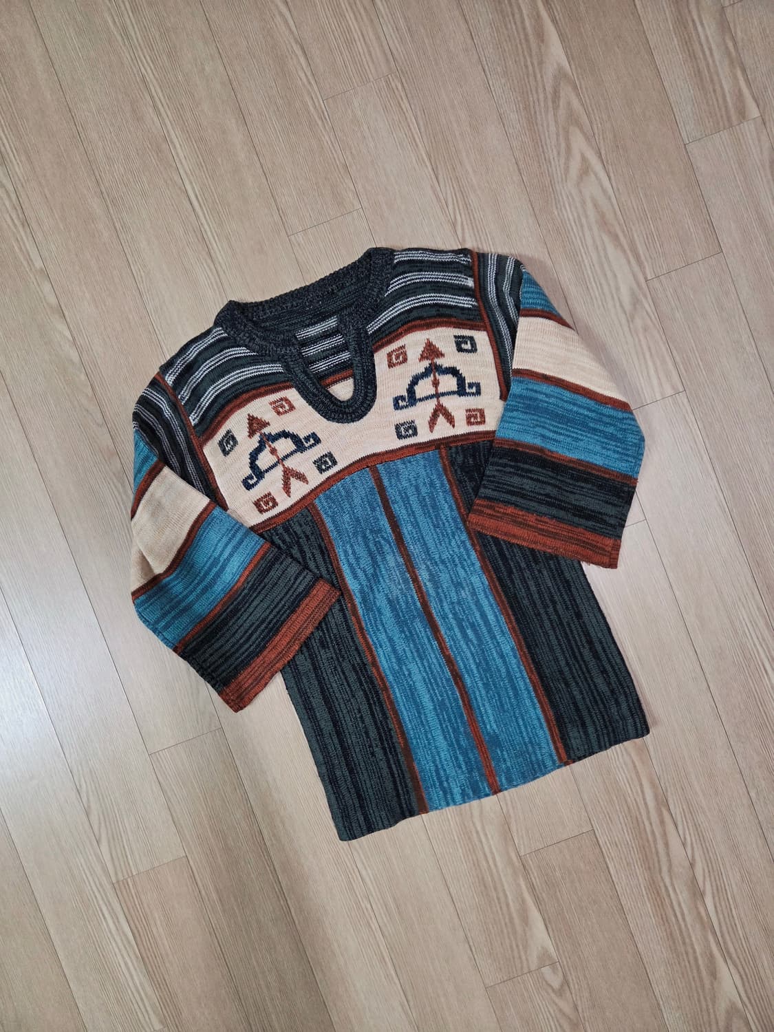 핸드 워크 배색 미드 슬리브 니트 상품이미지3