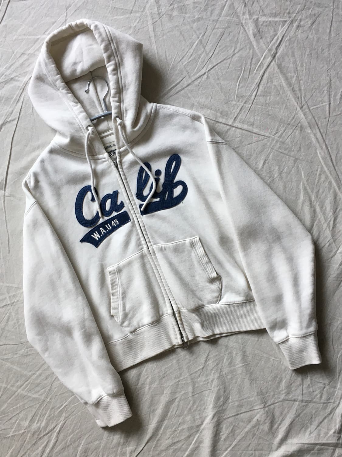 후아유 자수패치 후드집업 상품이미지3