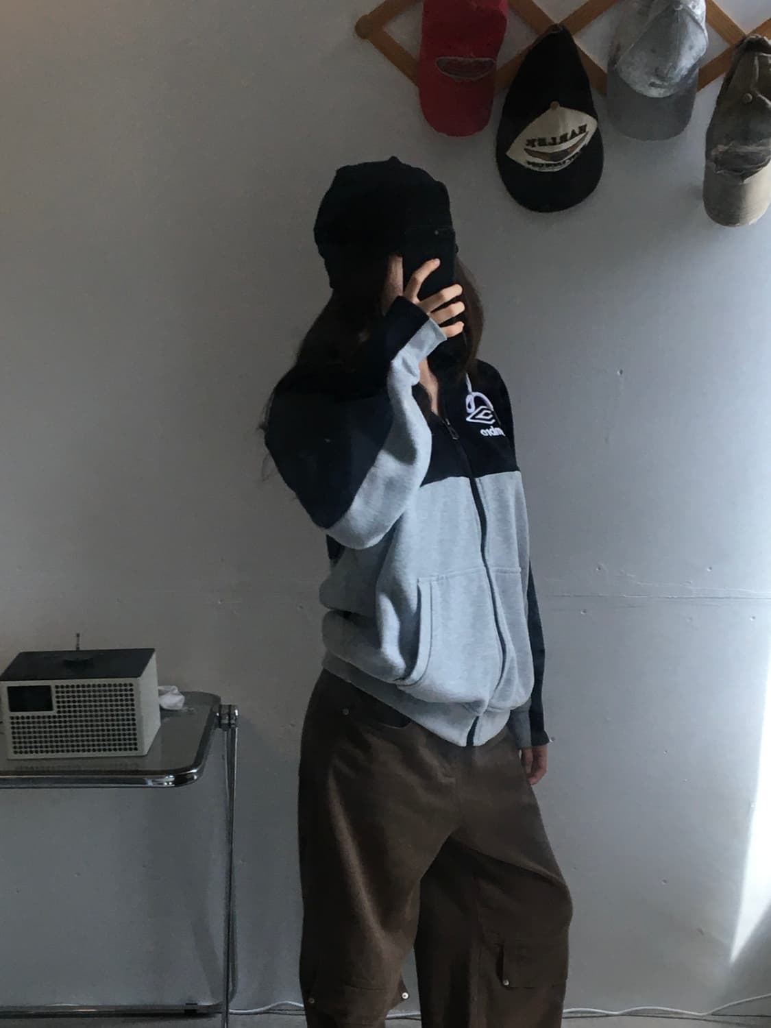 엄브로 자수로고 배색 후드집업 상품이미지2
