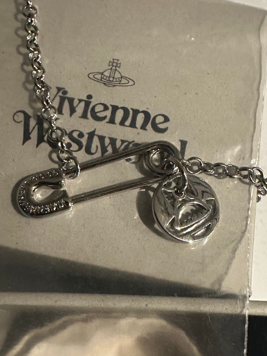 비비안웨스트우드 이모진 클립 목걸이 상품이미지2