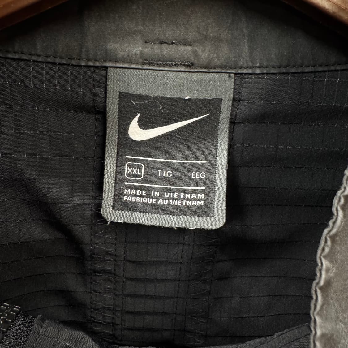 나이키 아노락 바람막이 전면 사선 비대칭 지퍼 포인트 블랙 상품이미지6