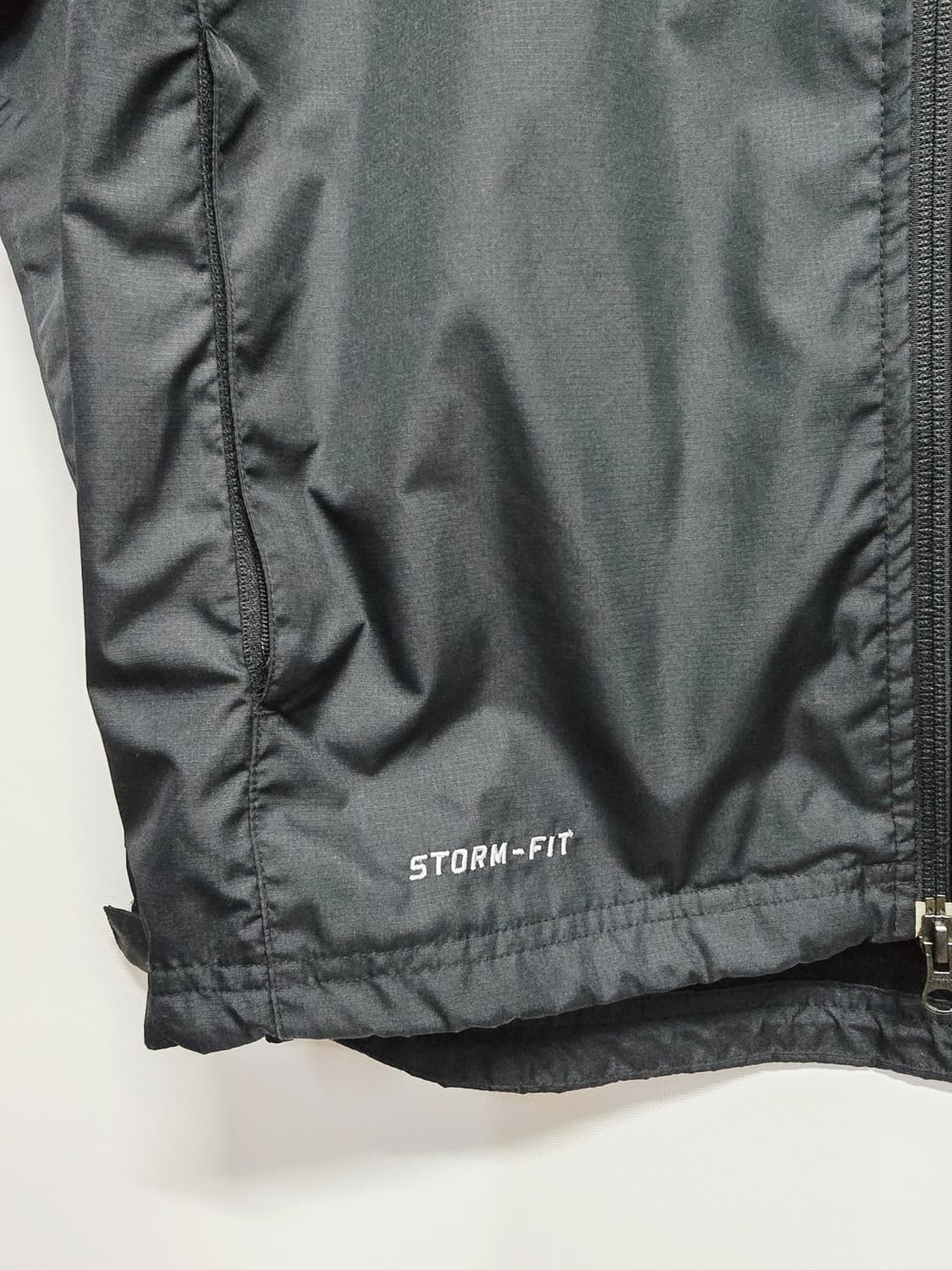 나이키 스톰핏 블랙 바람막이 후드집업 상품이미지3