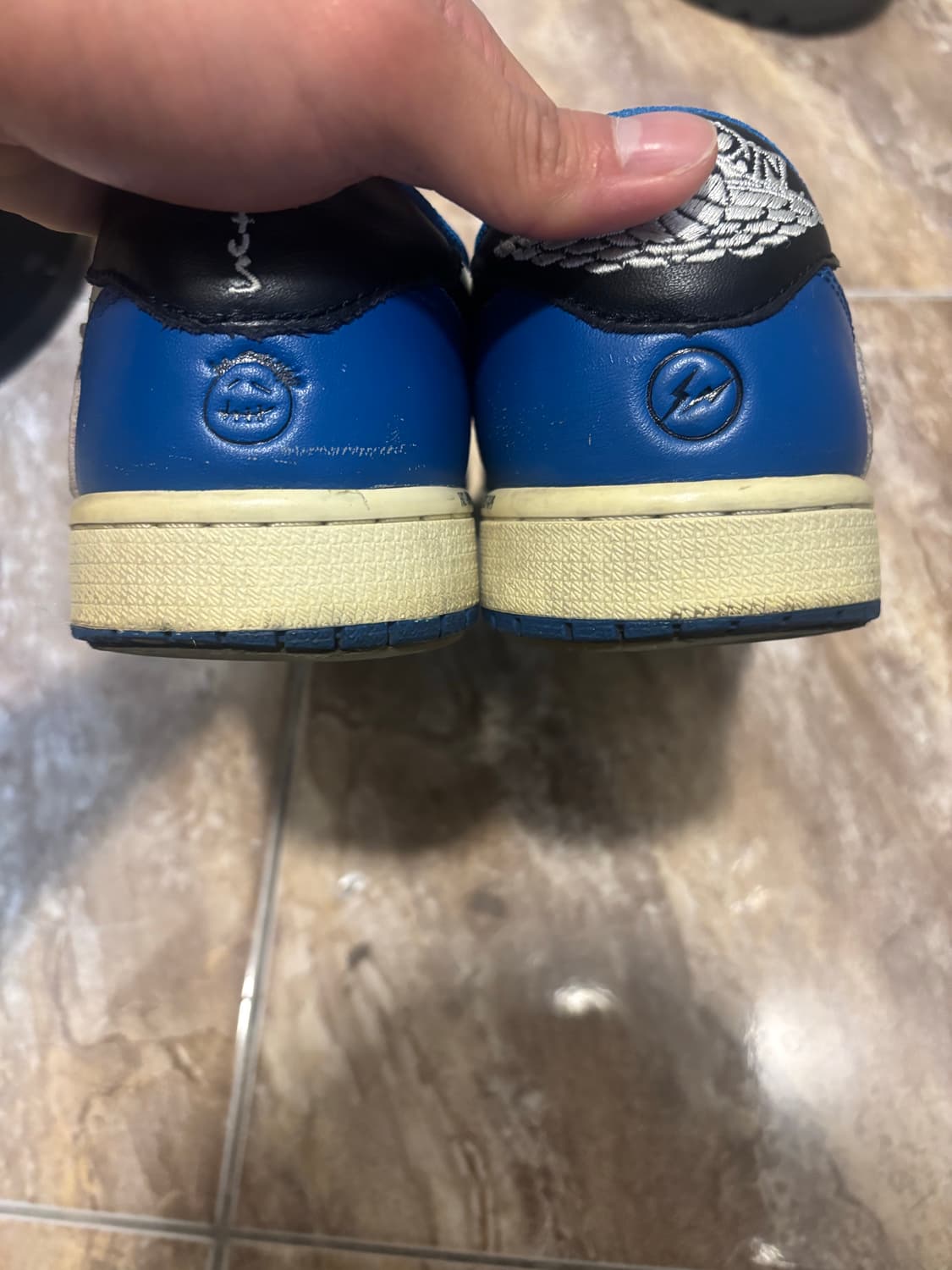 나이키 조던 트래비스 스캇 프라그먼트 260 상품이미지3