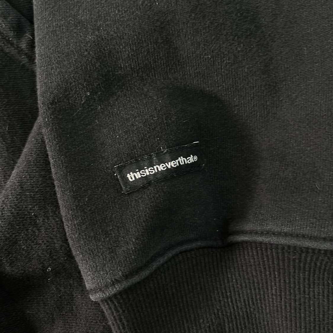 105 디스이즈네버댓 자수로고 카라넥 맨투맨 상품이미지4