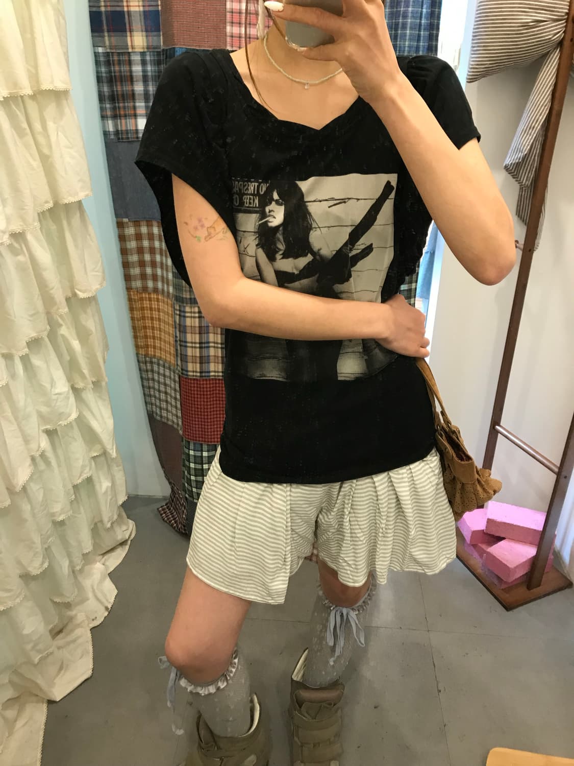 히스테릭글래머 블랙 셔링 히스걸 티셔츠 상품이미지5