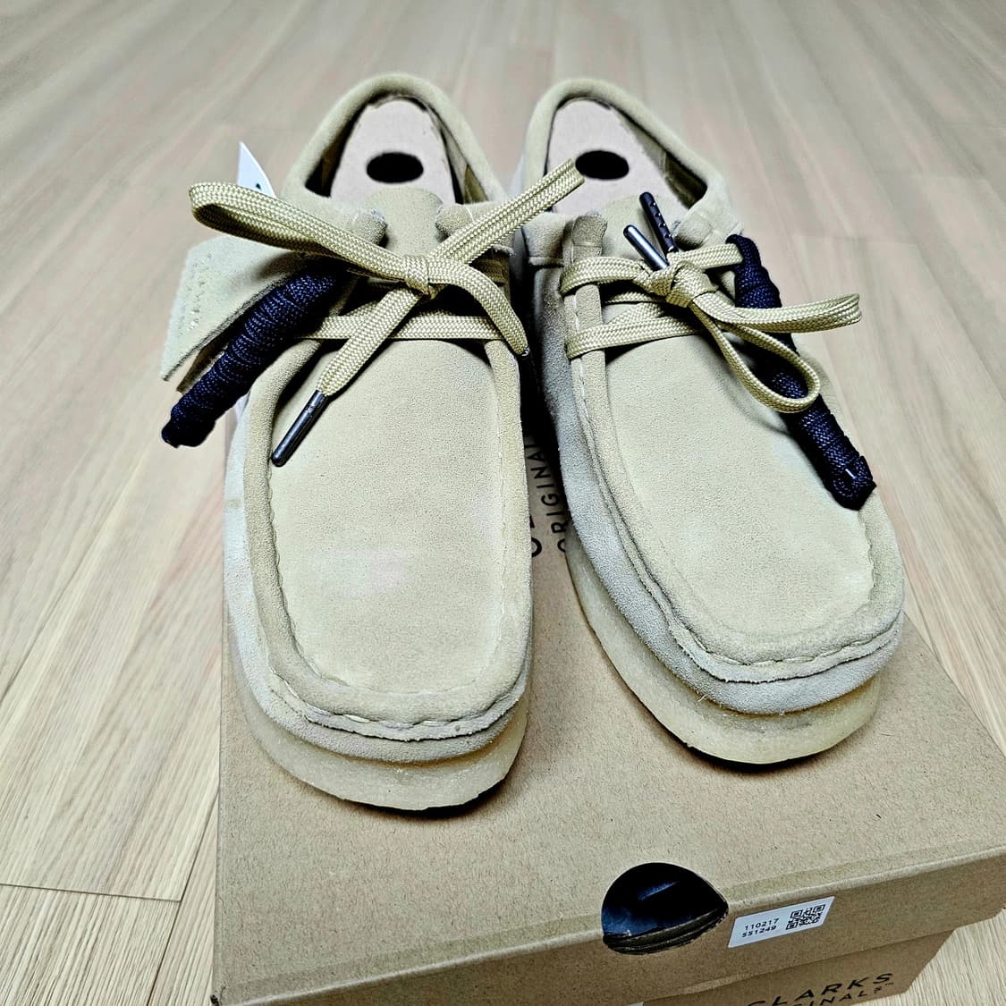 240 새제품 (W) 클락스 왈라비 메이플 스웨이드 261-55545 상품이미지4