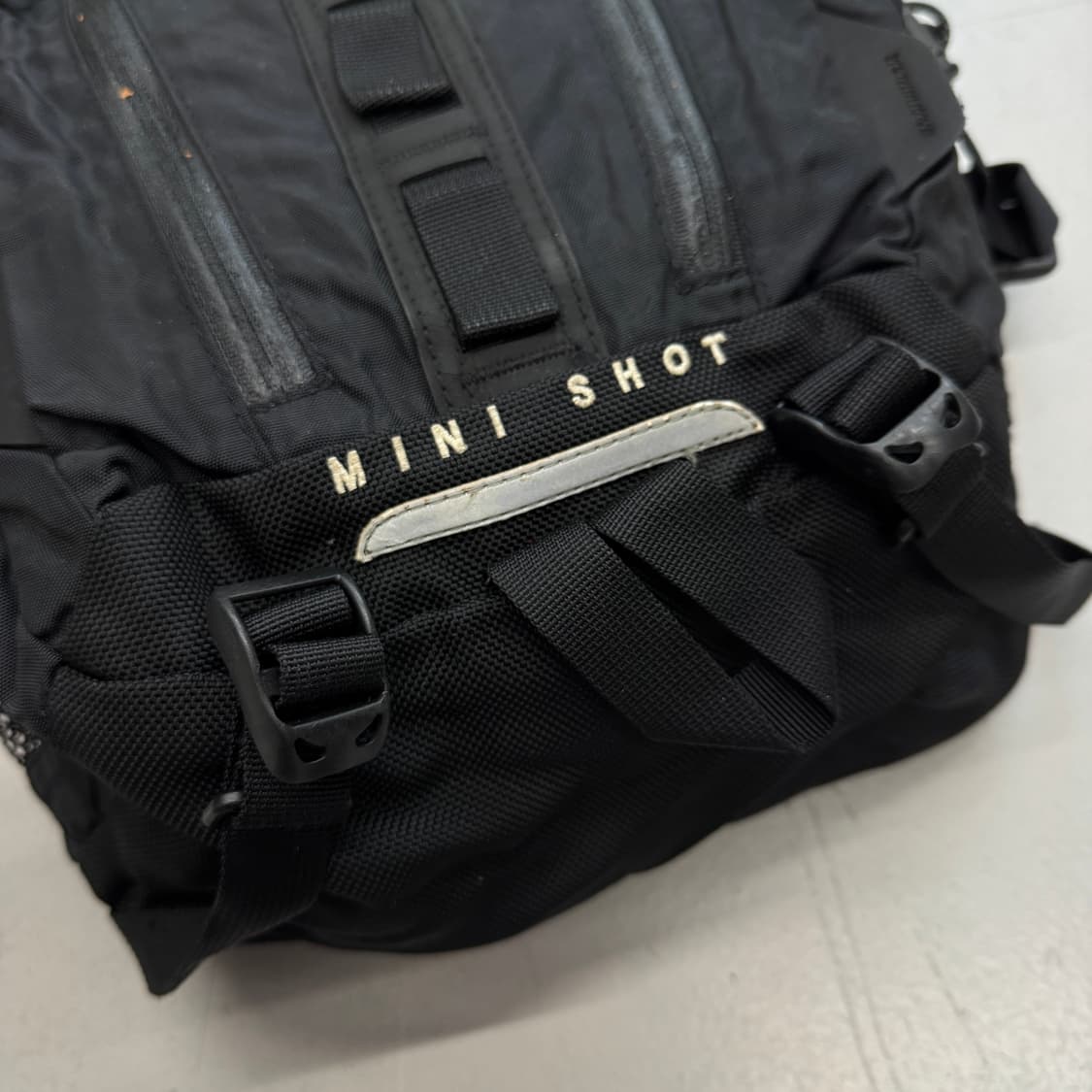 노스페이스 미니샷 고프코어 백팩 블랙 상품이미지5