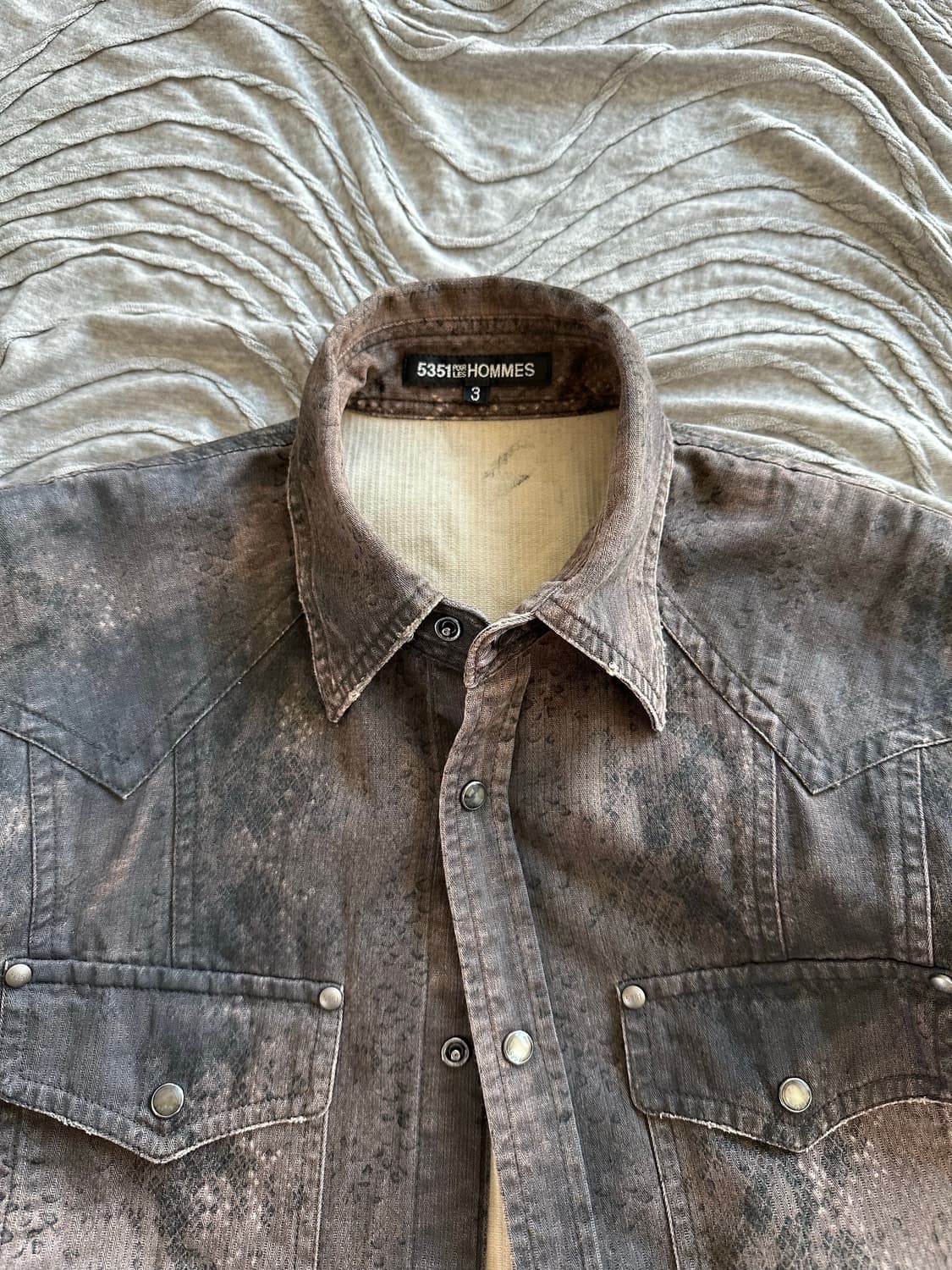 “5351  pour less hommes” python shirts 상품이미지5