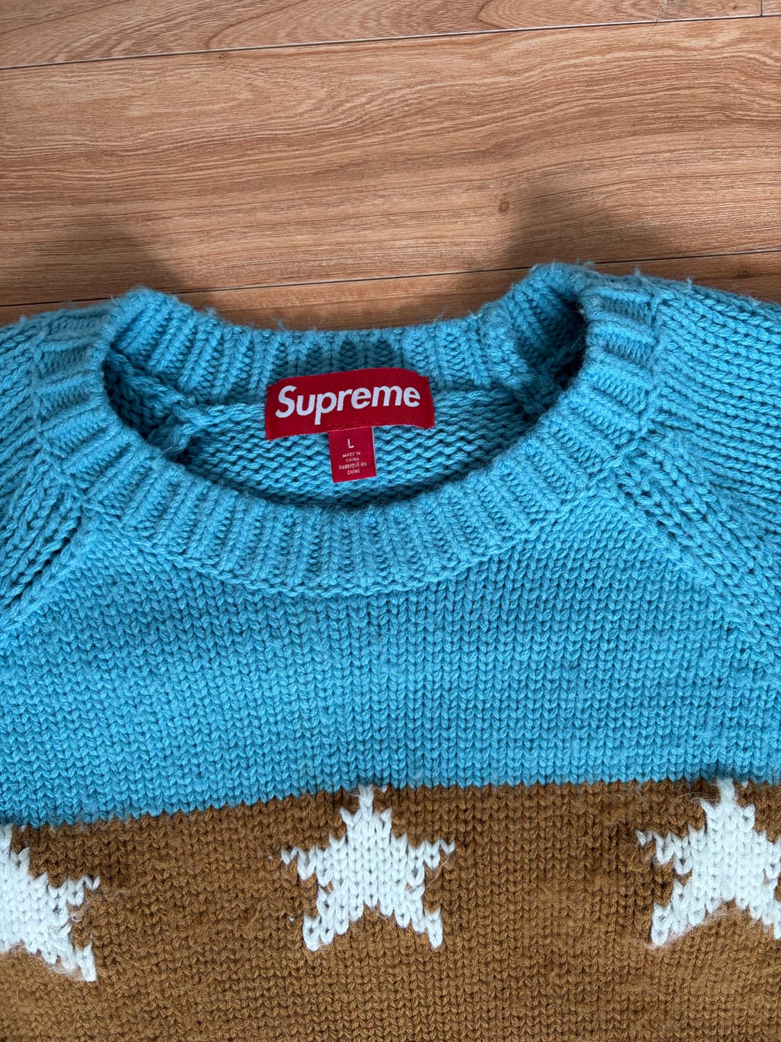 [L] 슈프림 스타스 스웨터 더스티블루  상품이미지3