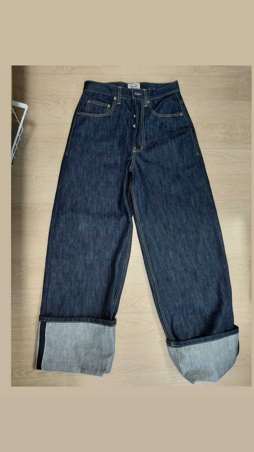 착샷O) 5버튼 인디고 옐로우스티치 커브드 롤업 데님 상품이미지1