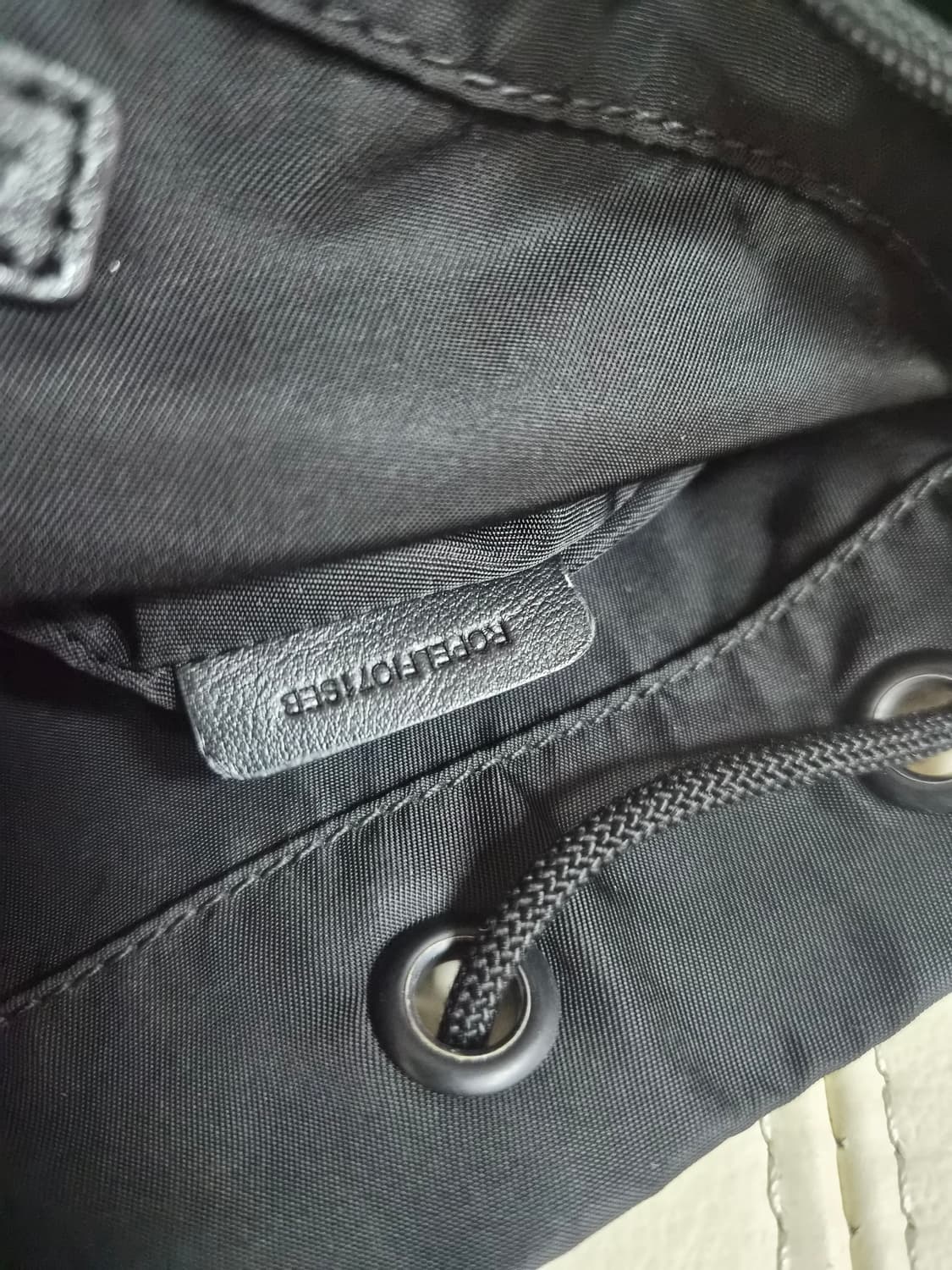 버버리정품 나일론백 상품이미지8