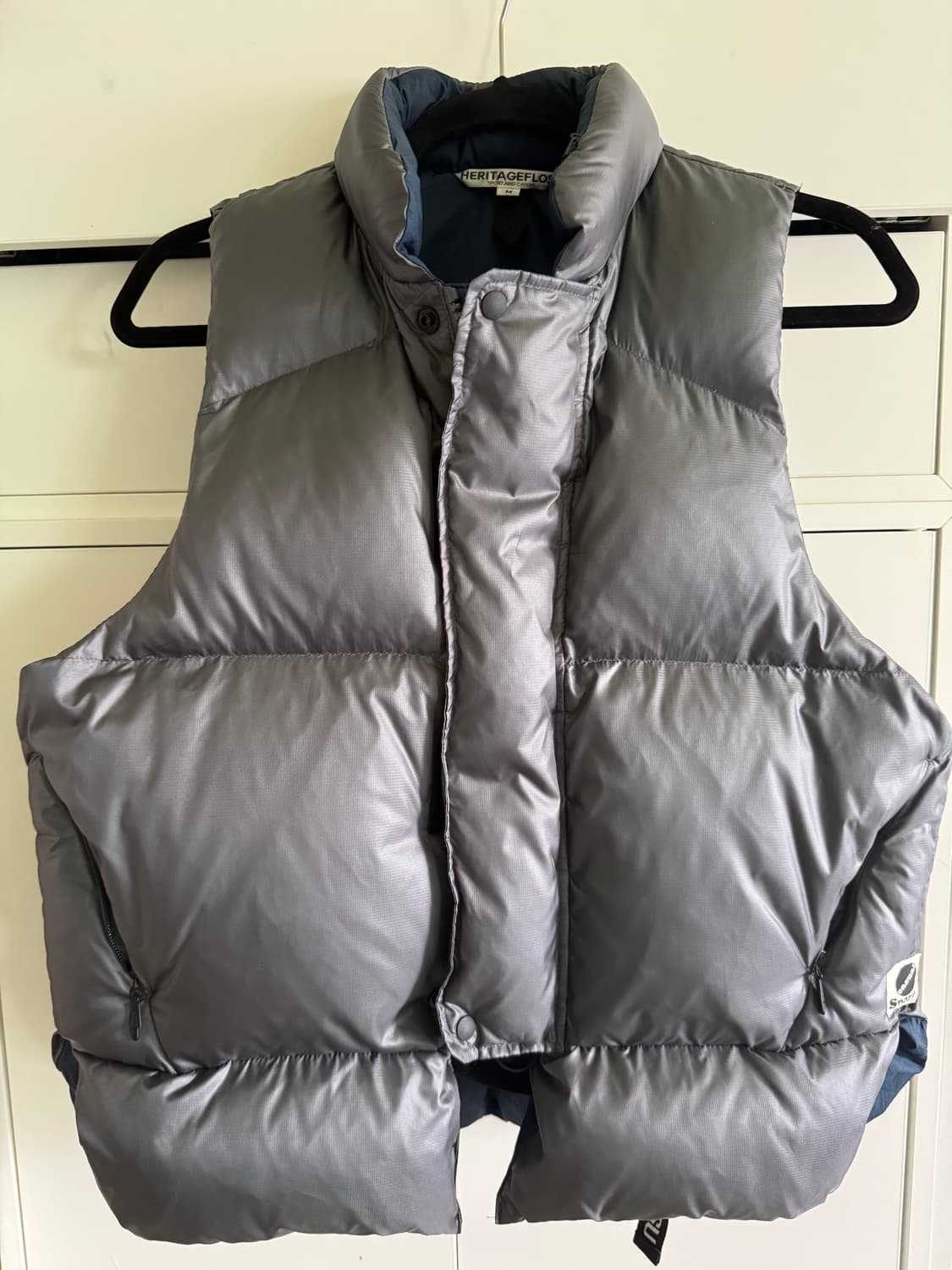 헤리티지플로스 패딩조끼 차콜 상품이미지2