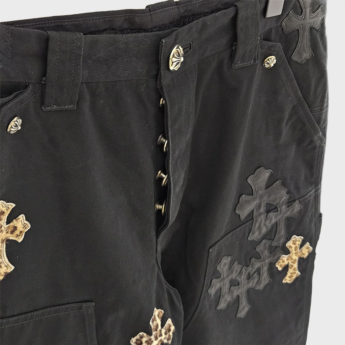 [32] 크롬하츠 레더패치 카펜터 진 블랙 B1024C245 /2250만 상품이미지5